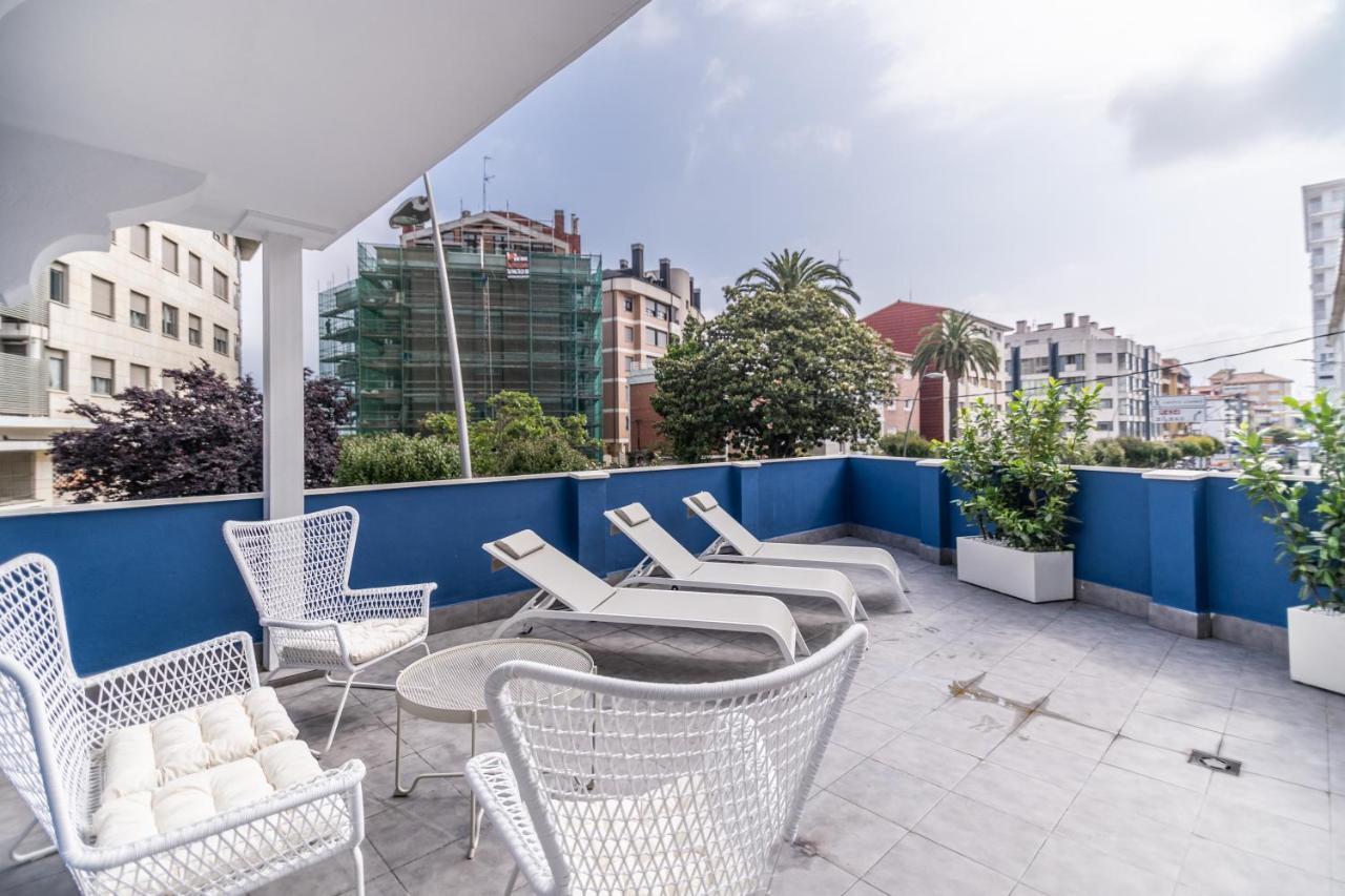 Villa Marta - Apartamentos Centricos Junto Al Mar カストロ・ウルディアレス エクステリア 写真
