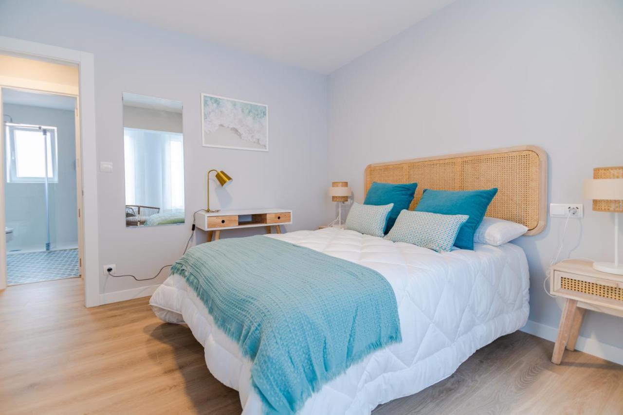 Villa Marta - Apartamentos Centricos Junto Al Mar カストロ・ウルディアレス エクステリア 写真