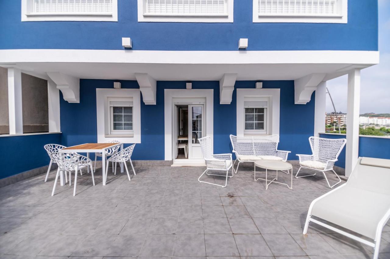 Villa Marta - Apartamentos Centricos Junto Al Mar カストロ・ウルディアレス エクステリア 写真