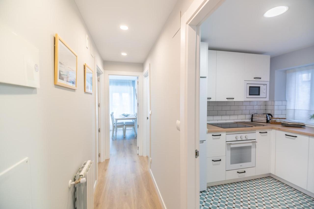 Villa Marta - Apartamentos Centricos Junto Al Mar カストロ・ウルディアレス エクステリア 写真
