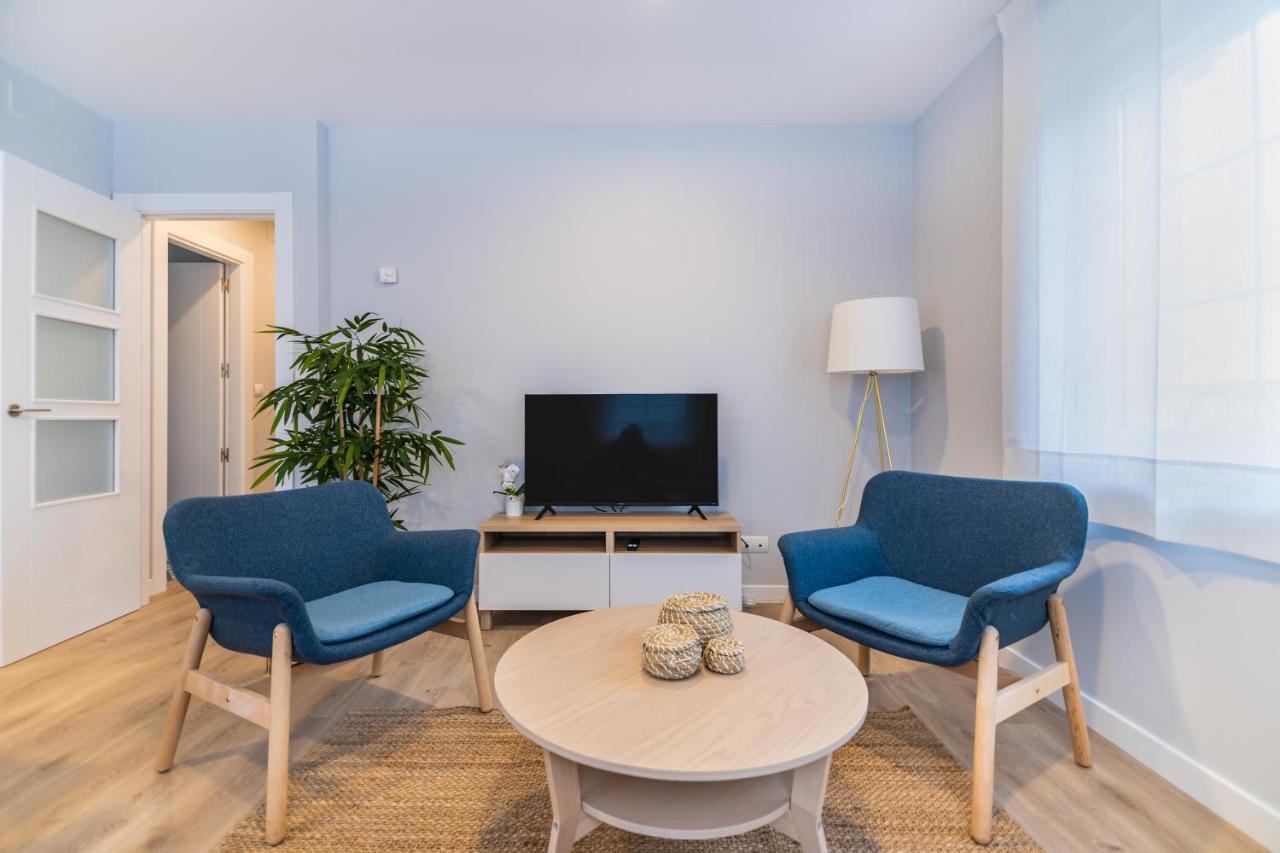 Villa Marta - Apartamentos Centricos Junto Al Mar カストロ・ウルディアレス エクステリア 写真