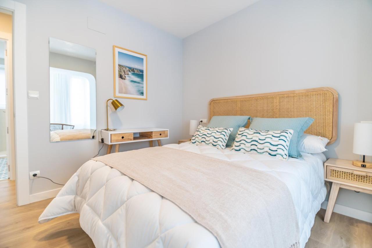 Villa Marta - Apartamentos Centricos Junto Al Mar カストロ・ウルディアレス エクステリア 写真