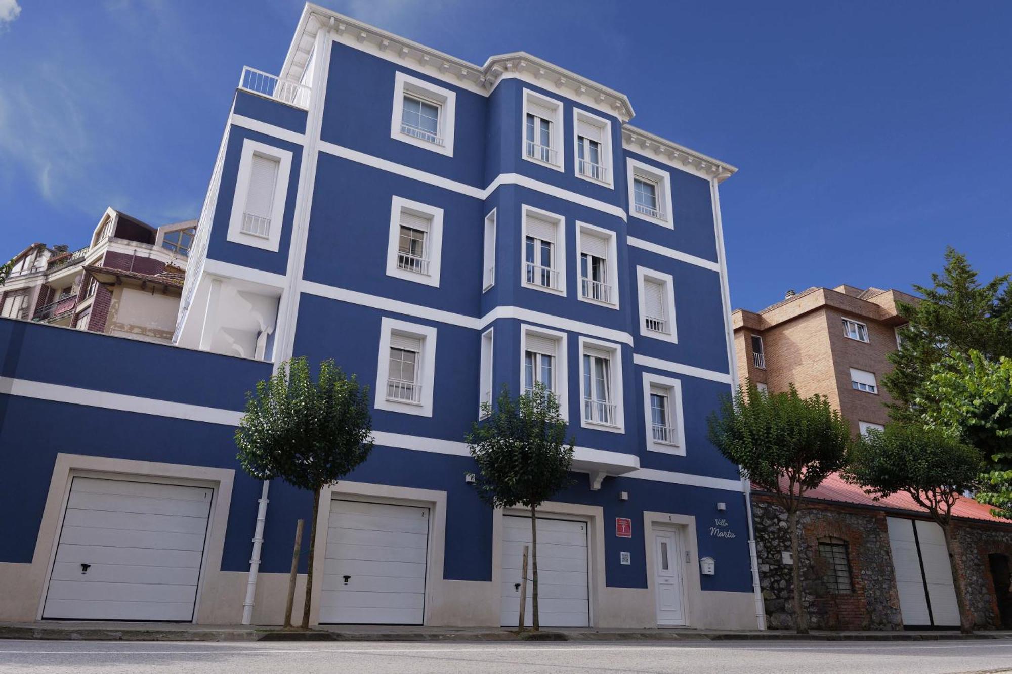 Villa Marta - Apartamentos Centricos Junto Al Mar カストロ・ウルディアレス エクステリア 写真